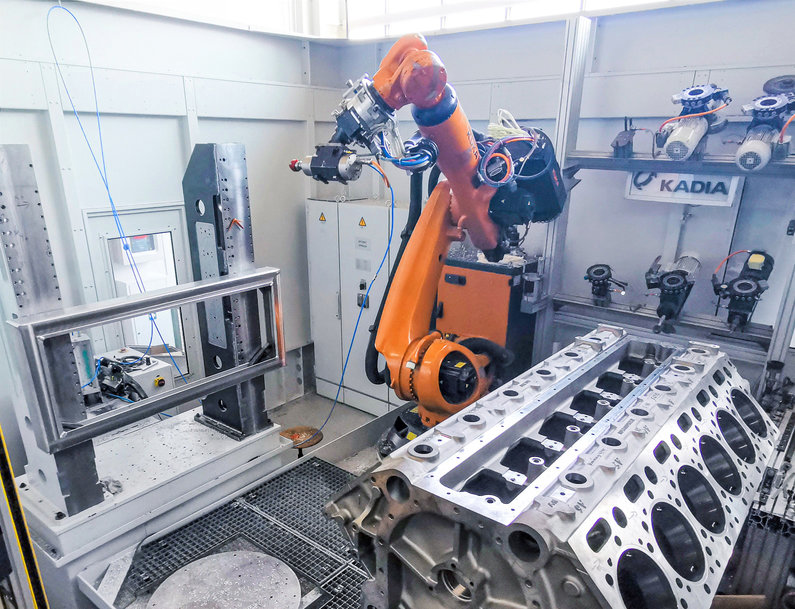 KADIA system processes battery trays Efficient processing with robots